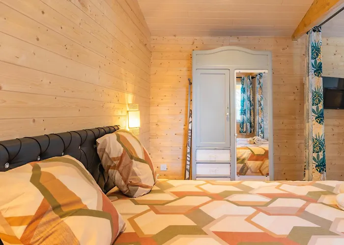 Au Calme * La-Gripperie-Saint-Symphorien