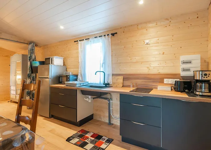 Au Calme * La-Gripperie-Saint-Symphorien